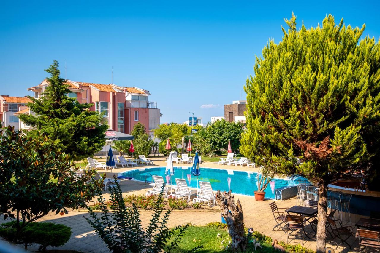 סוזופול Hotel Sunny מראה חיצוני תמונה