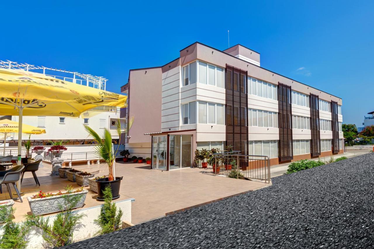 סוזופול Hotel Sunny מראה חיצוני תמונה