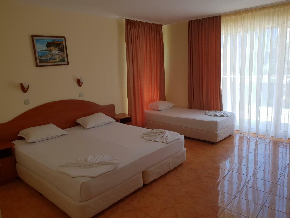 סוזופול Hotel Sunny מראה חיצוני תמונה