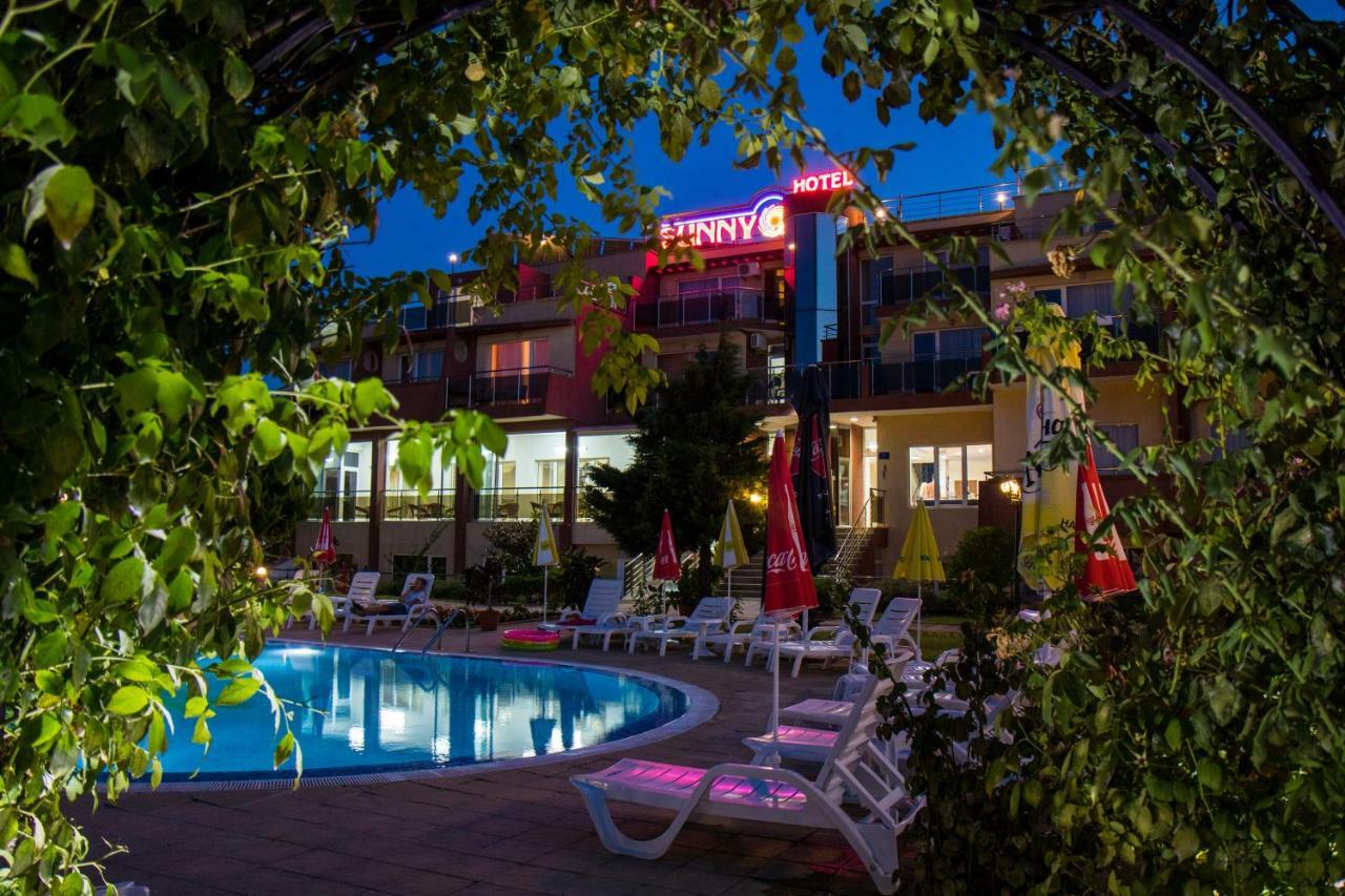 סוזופול Hotel Sunny מראה חיצוני תמונה