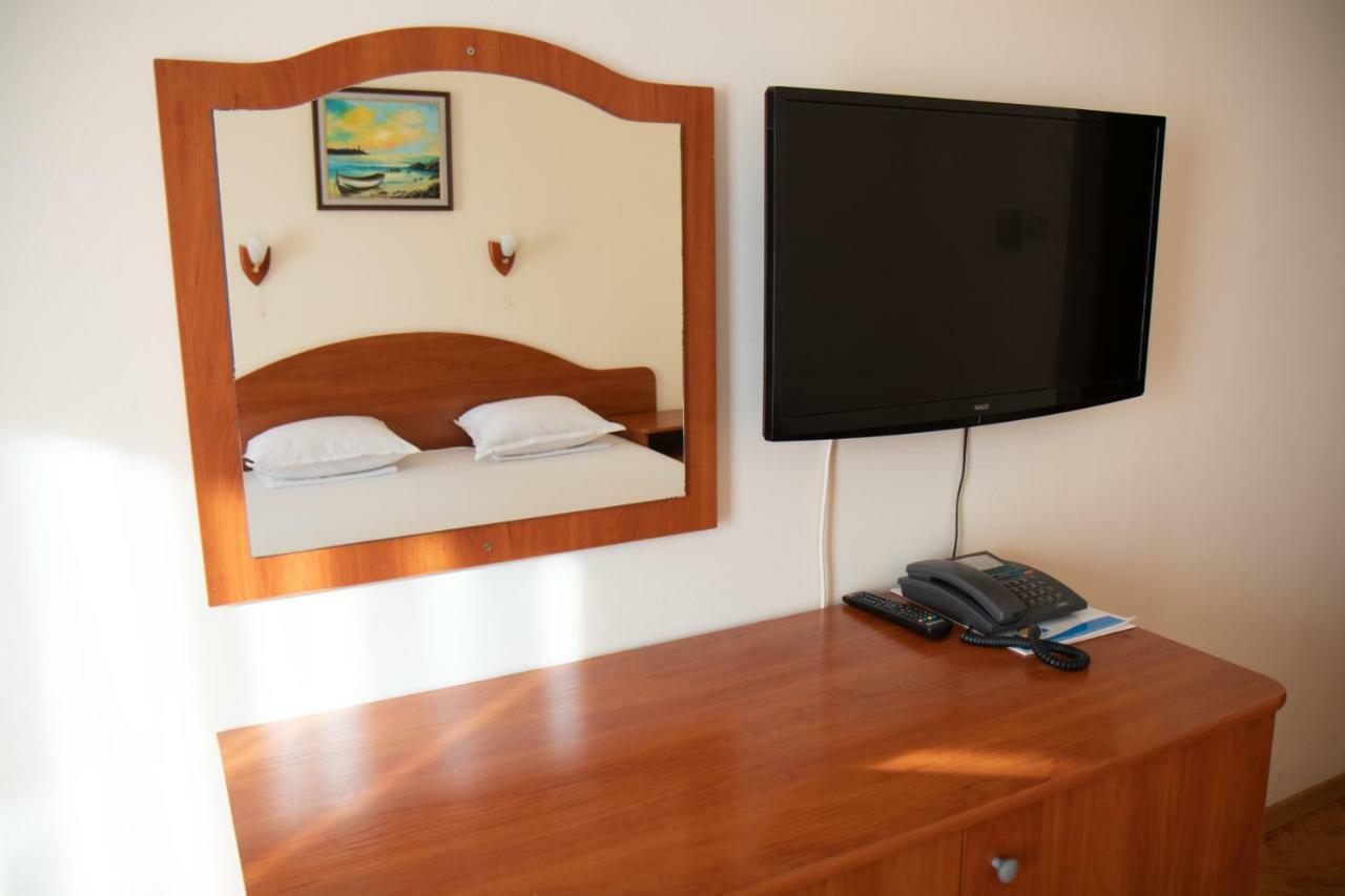 סוזופול Hotel Sunny מראה חיצוני תמונה