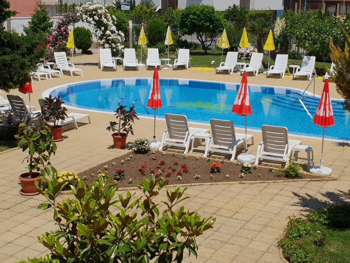סוזופול Hotel Sunny מראה חיצוני תמונה